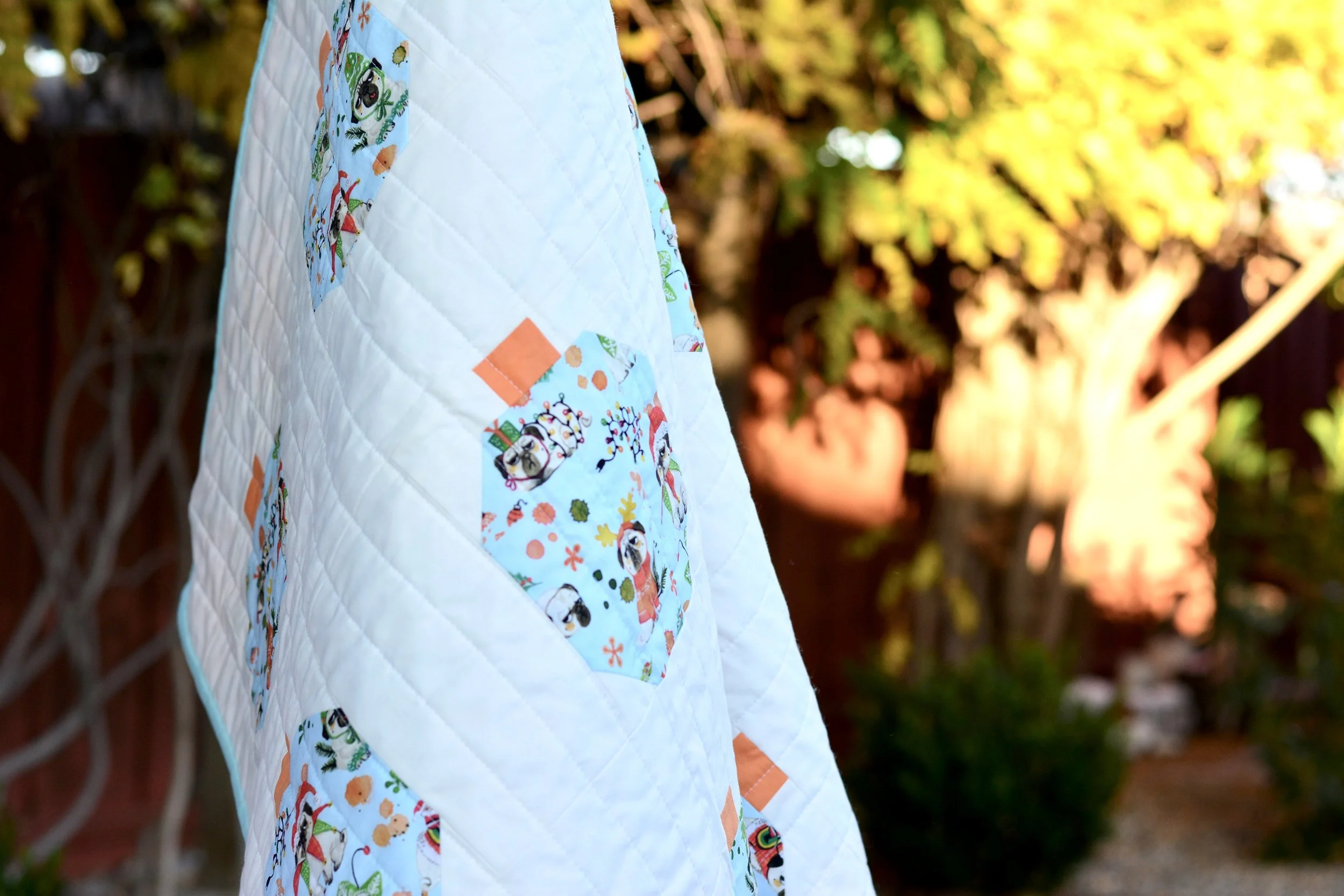 Tiny Paws Pug Rescue - Christmas Quilt Fundraiser