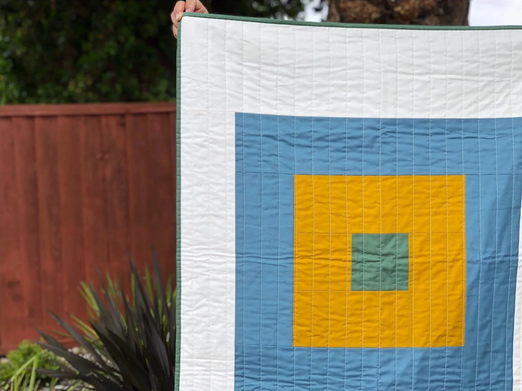 LOG CABIN BABY QUILT -FREE PATTERN 