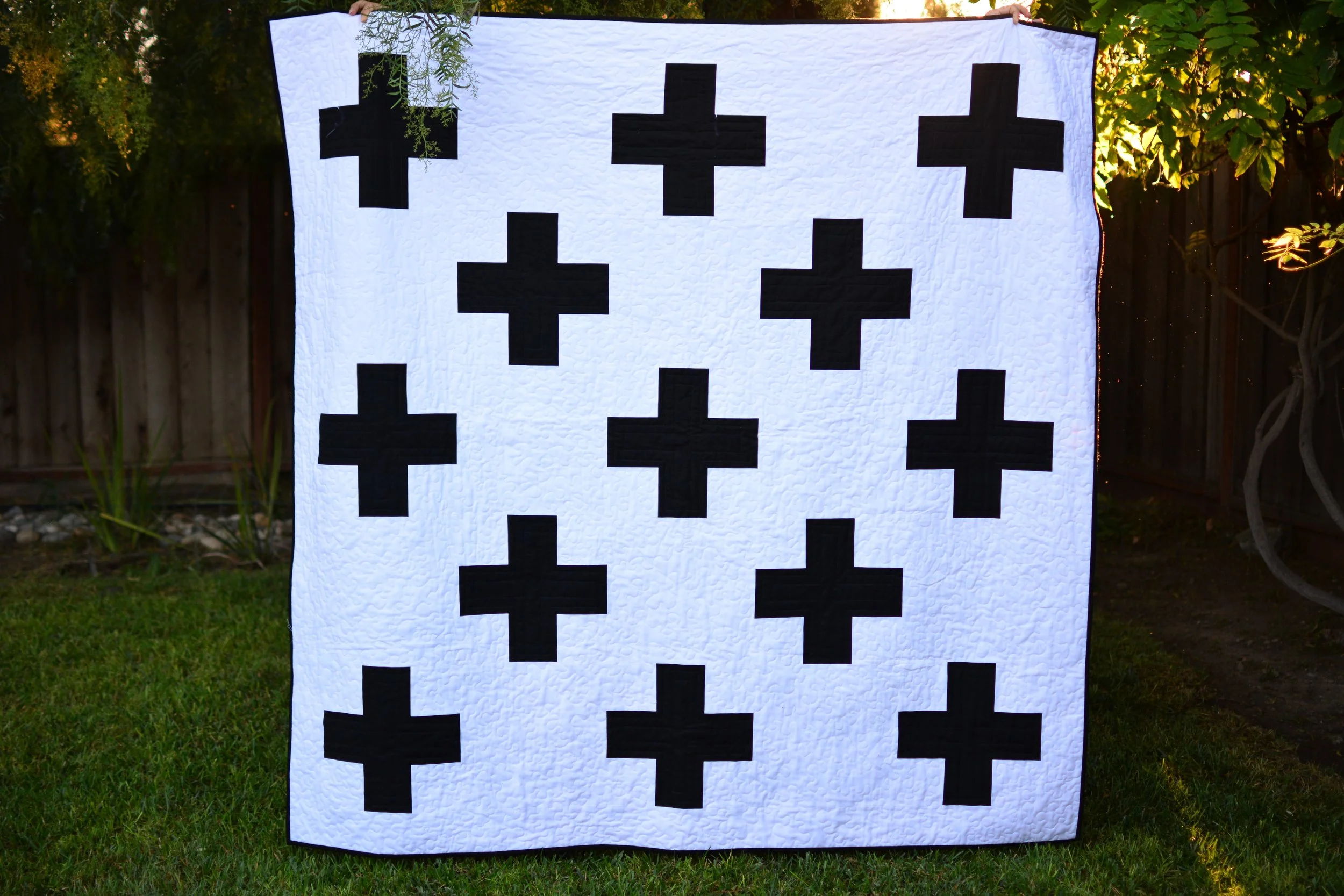 MODERN PLUS QUILT 