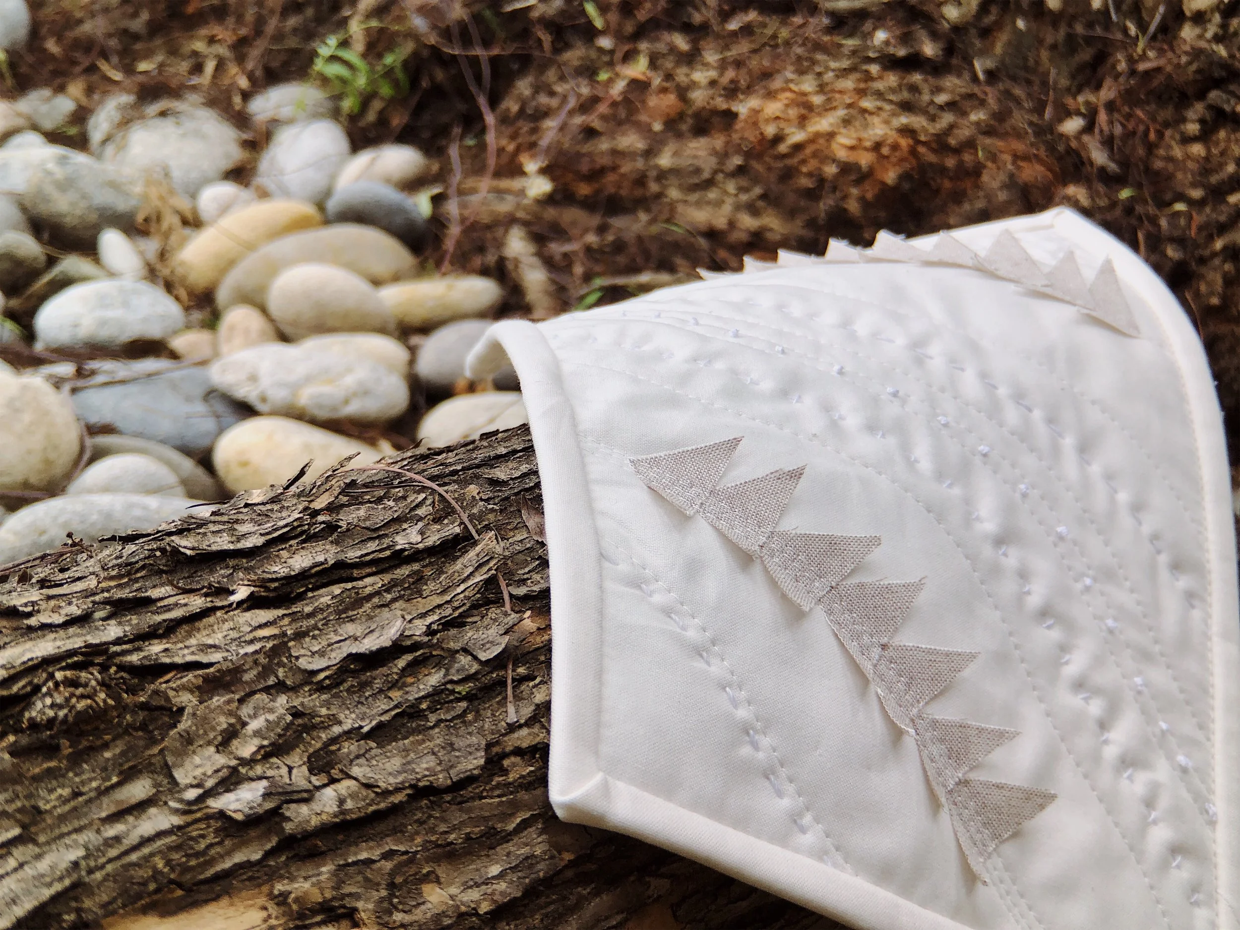 TEXTURES - MINI QUILT 