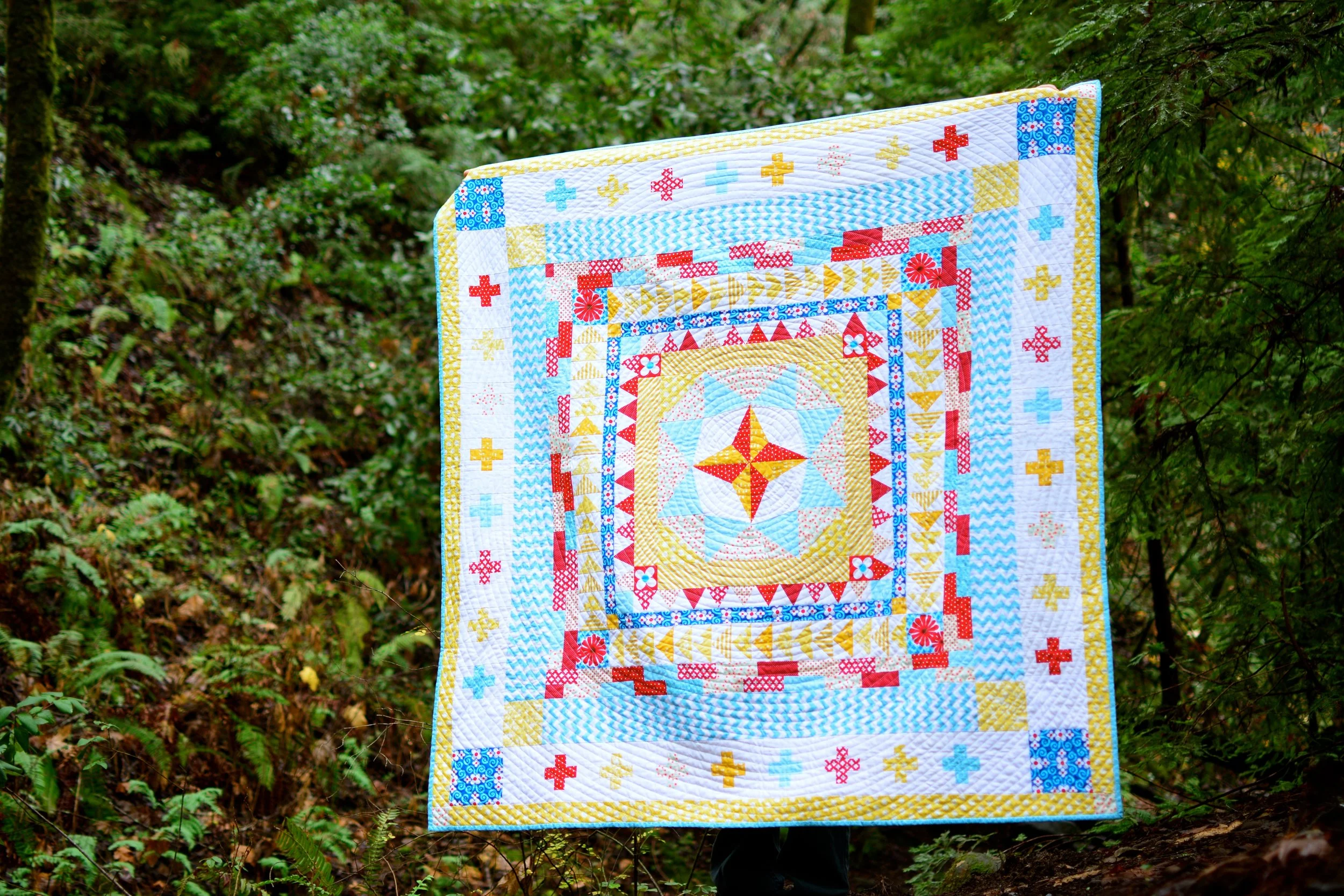 MARCELLE MEDALLION QUILT 