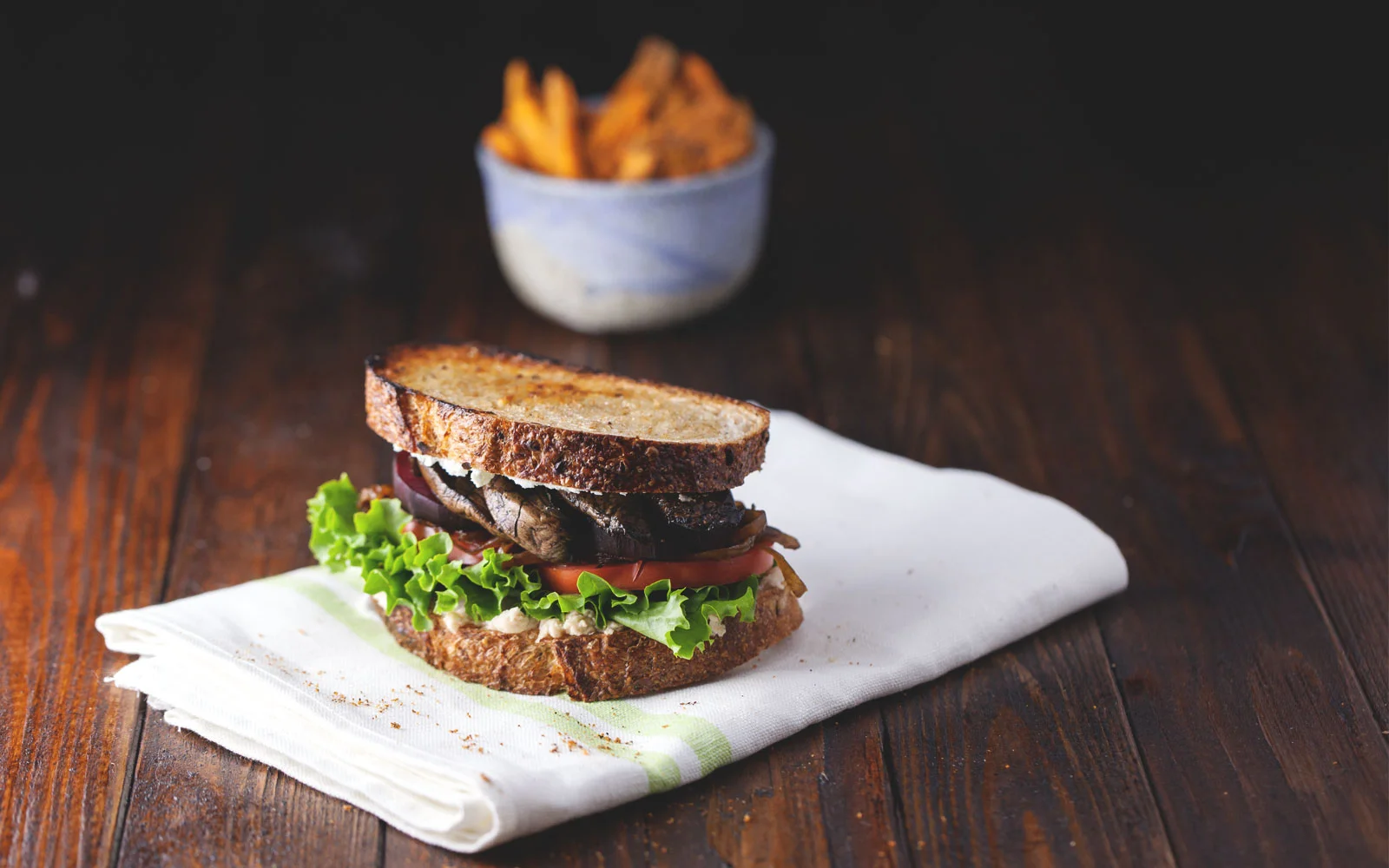 Best Veggie Sandwich Ever // Natural Girl Modern World // Vegetarian & Gluten Free (Option)