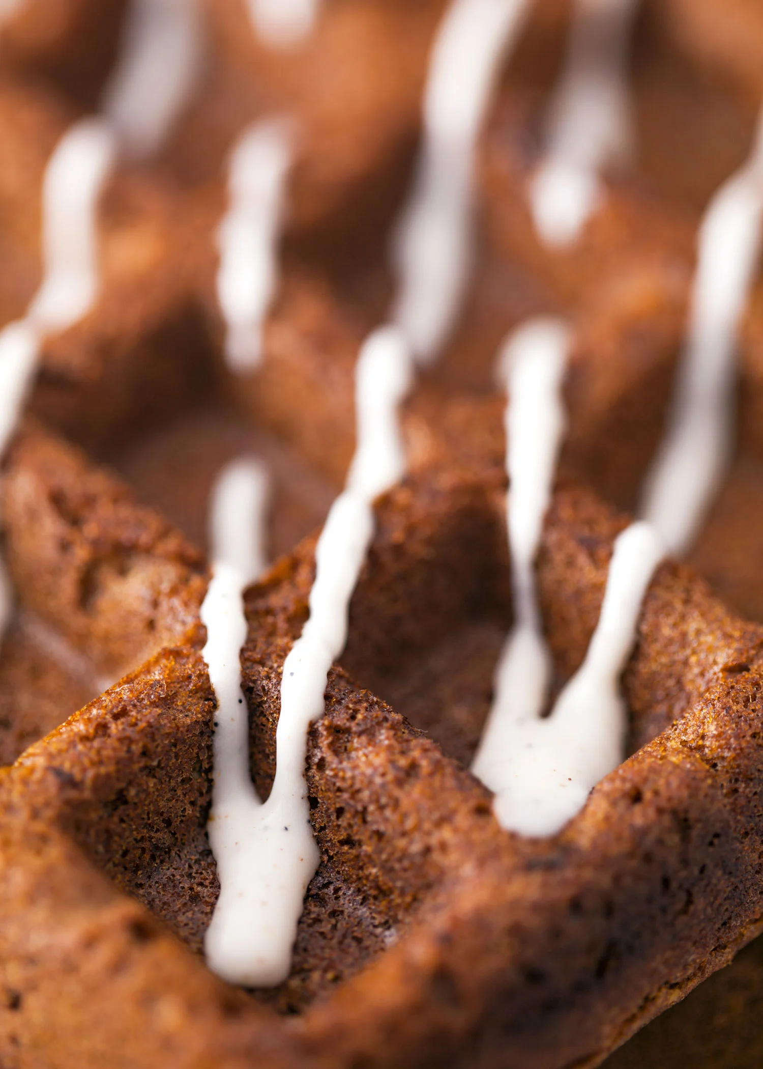 Gluten Free Gingerbread Waffles with Maple Cinnamon Drizzle // Natural Girl Modern World // Vegan & Gluten Free
