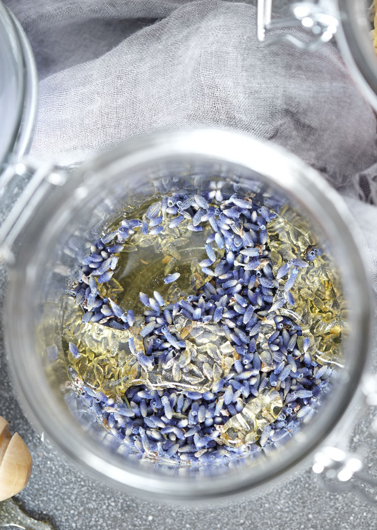 Infused Honey Three Ways: Vanilla, Orange & Lavender // Natural Girl Modern World // Gluten Free