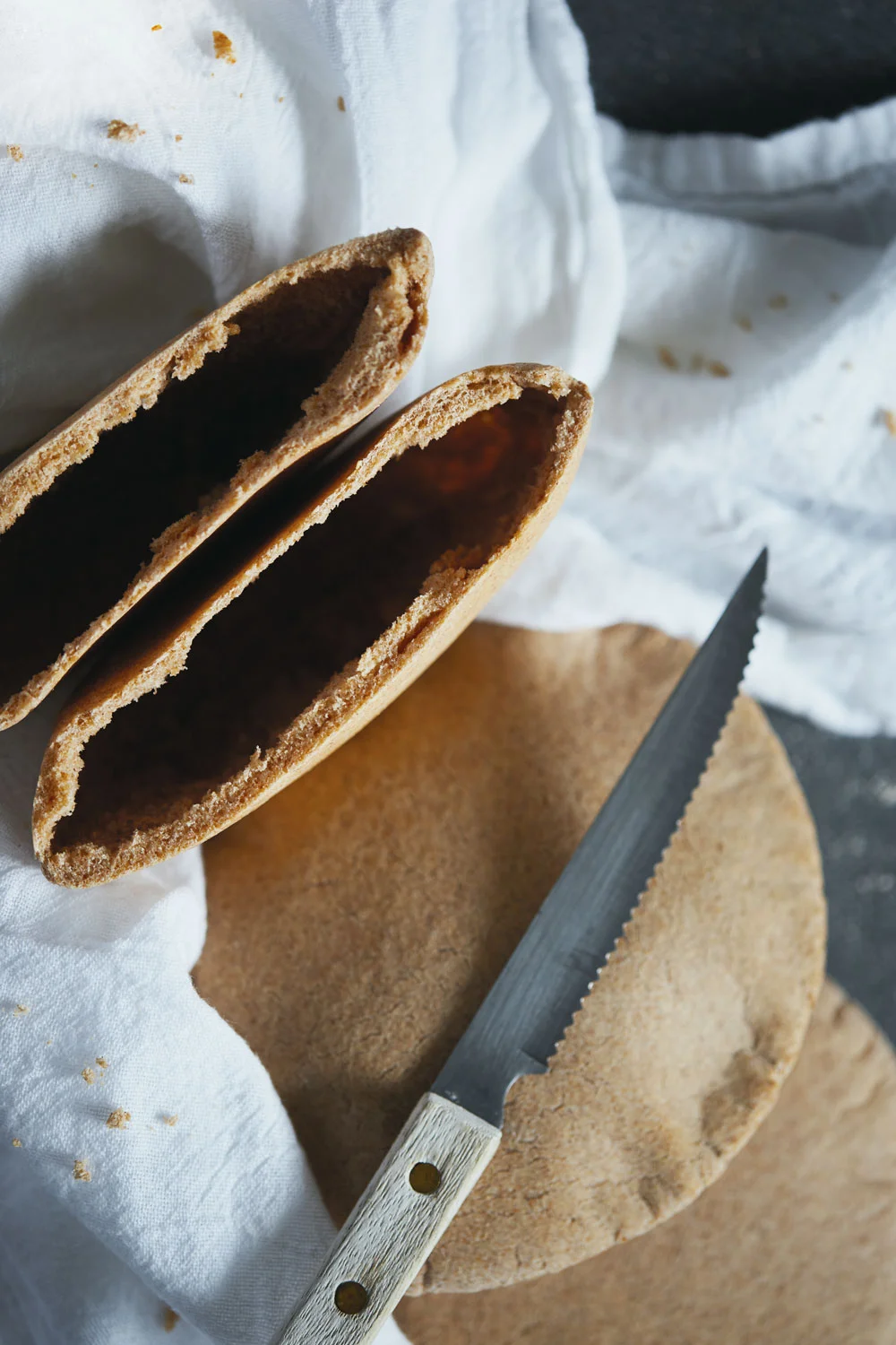 Whole Grain Spelt Pita Bread // Natural Girl Modern World