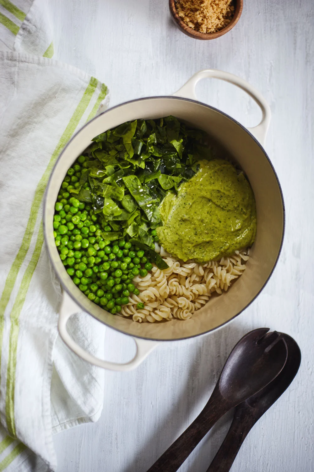 Creamy White Bean Pesto Pasta // Natural Girl Modern World // Vegan & Gluten Free