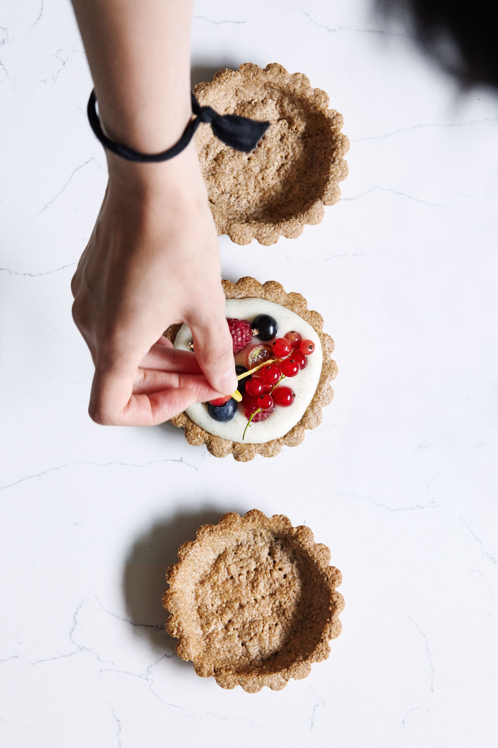 Berry Tarts with Lemon Vanilla Cream // Natural Girl Modern World // Vegan & Gluten Free
