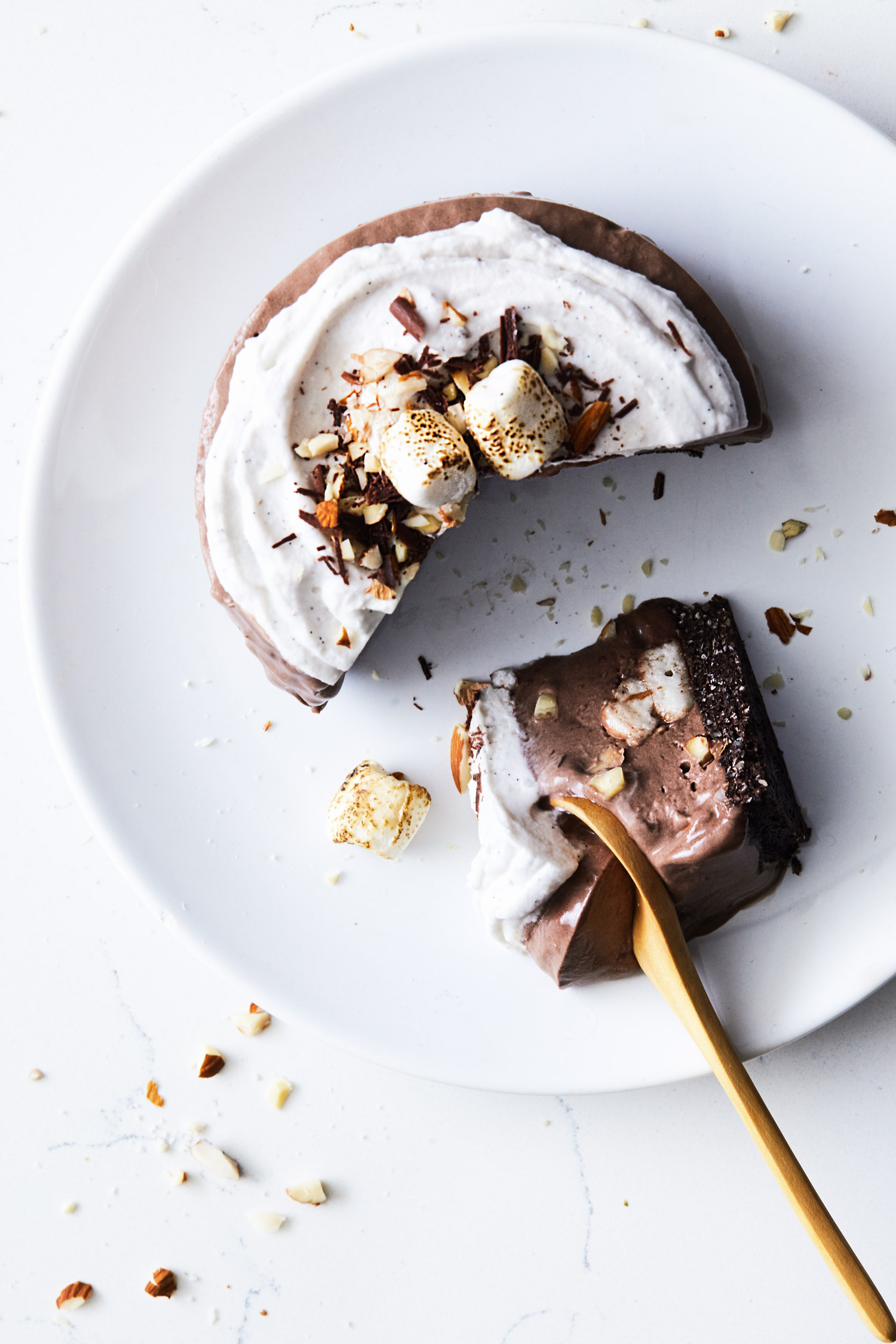 Vegan Rocky Road Ice Cream Cake // Natural Girl Modern World // Vegan & Gluten Free
