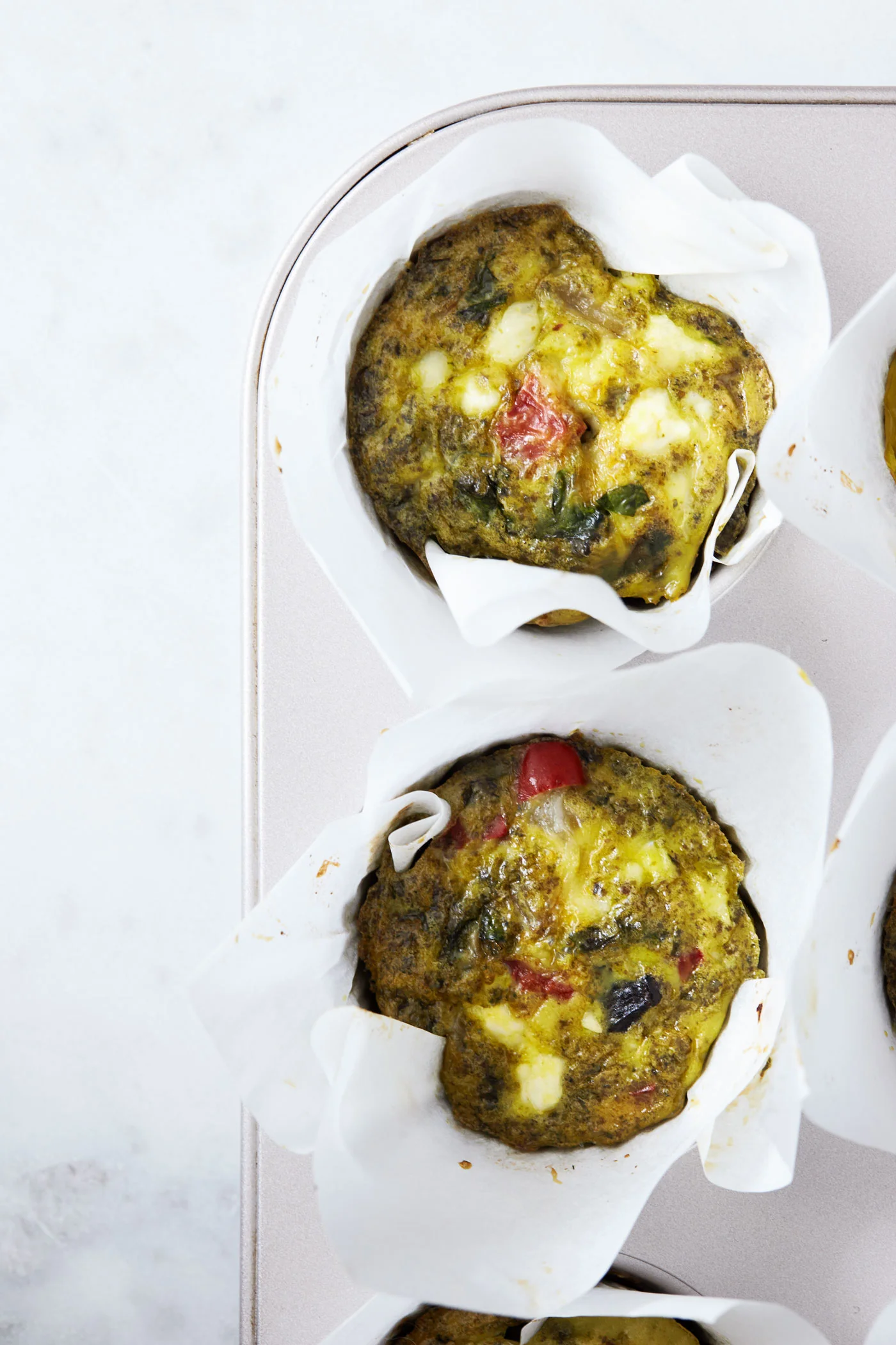 Easy Pesto Egg Muffins // Natural Girl Modern World // Vegetarian & Gluten Free
