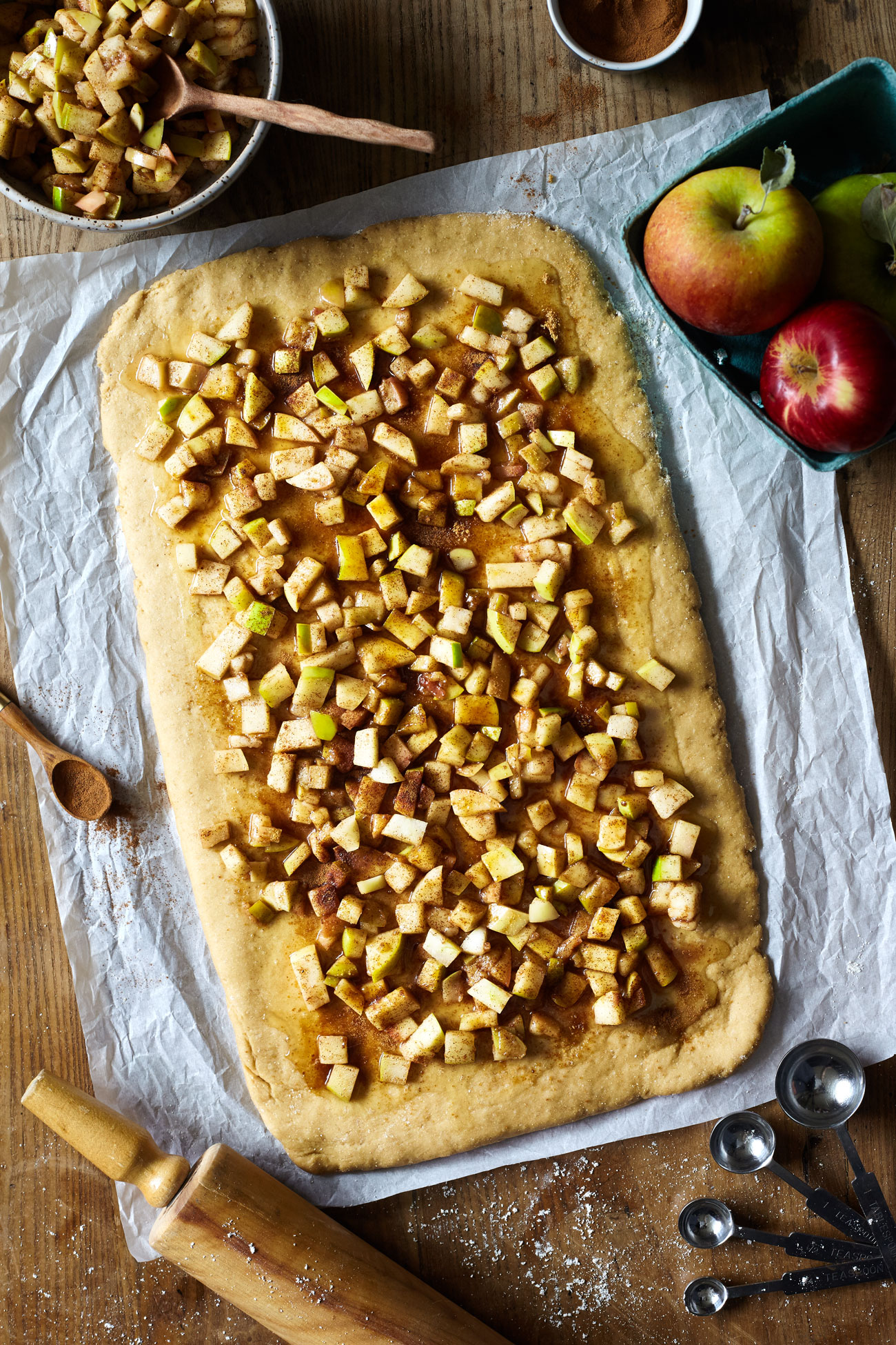 Caramel Apple Sticky Cinnamon Buns // Natural Girl Modern World // Vegan