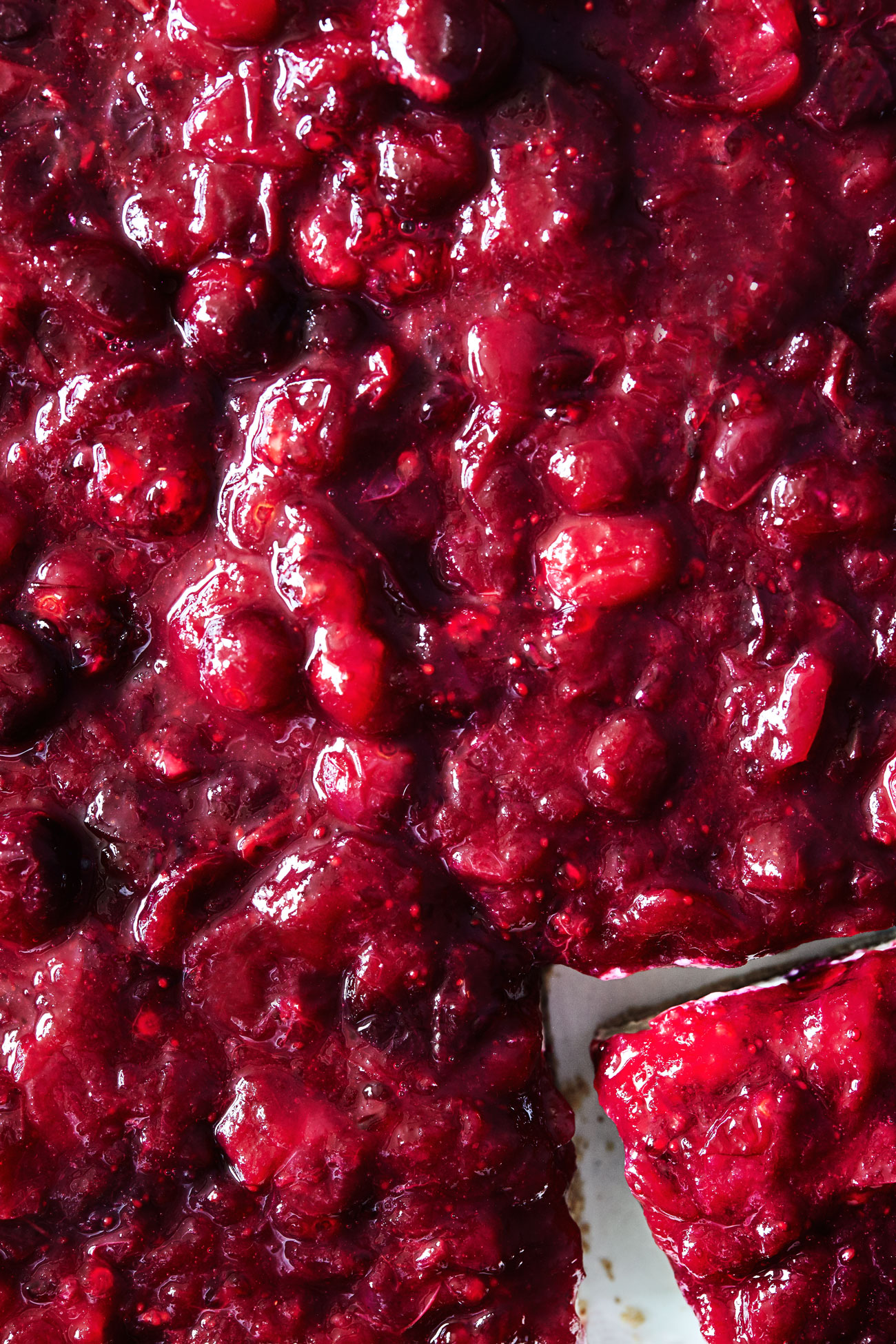 Vegan Cranberry Cheesecake Bars // Natural Girl Modern World // Vegan & Gluten Free