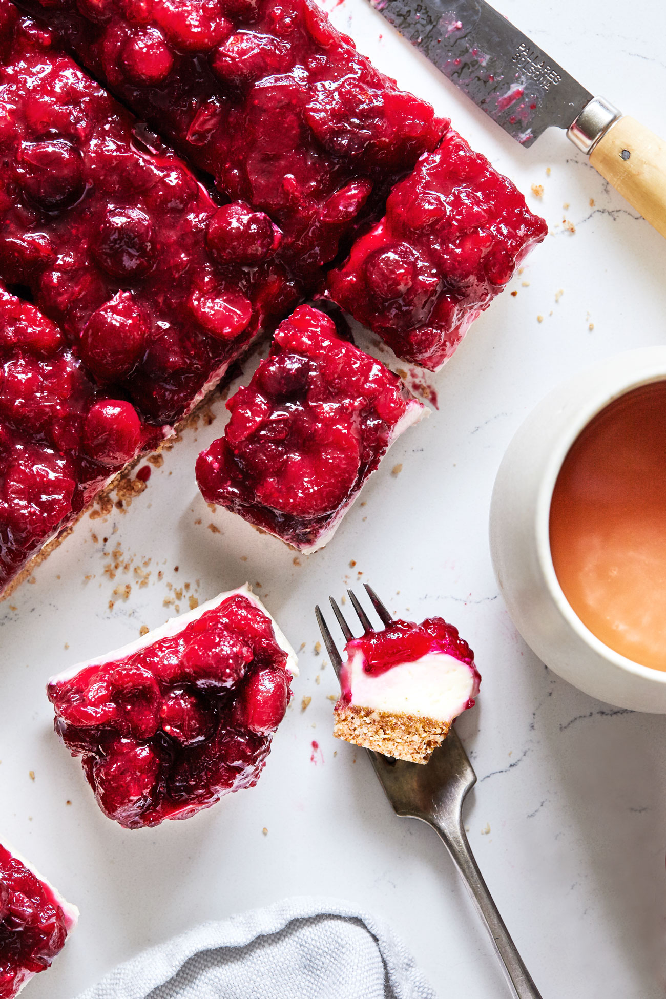 Vegan Cranberry Cheesecake Bars // Natural Girl Modern World // Vegan & Gluten Free