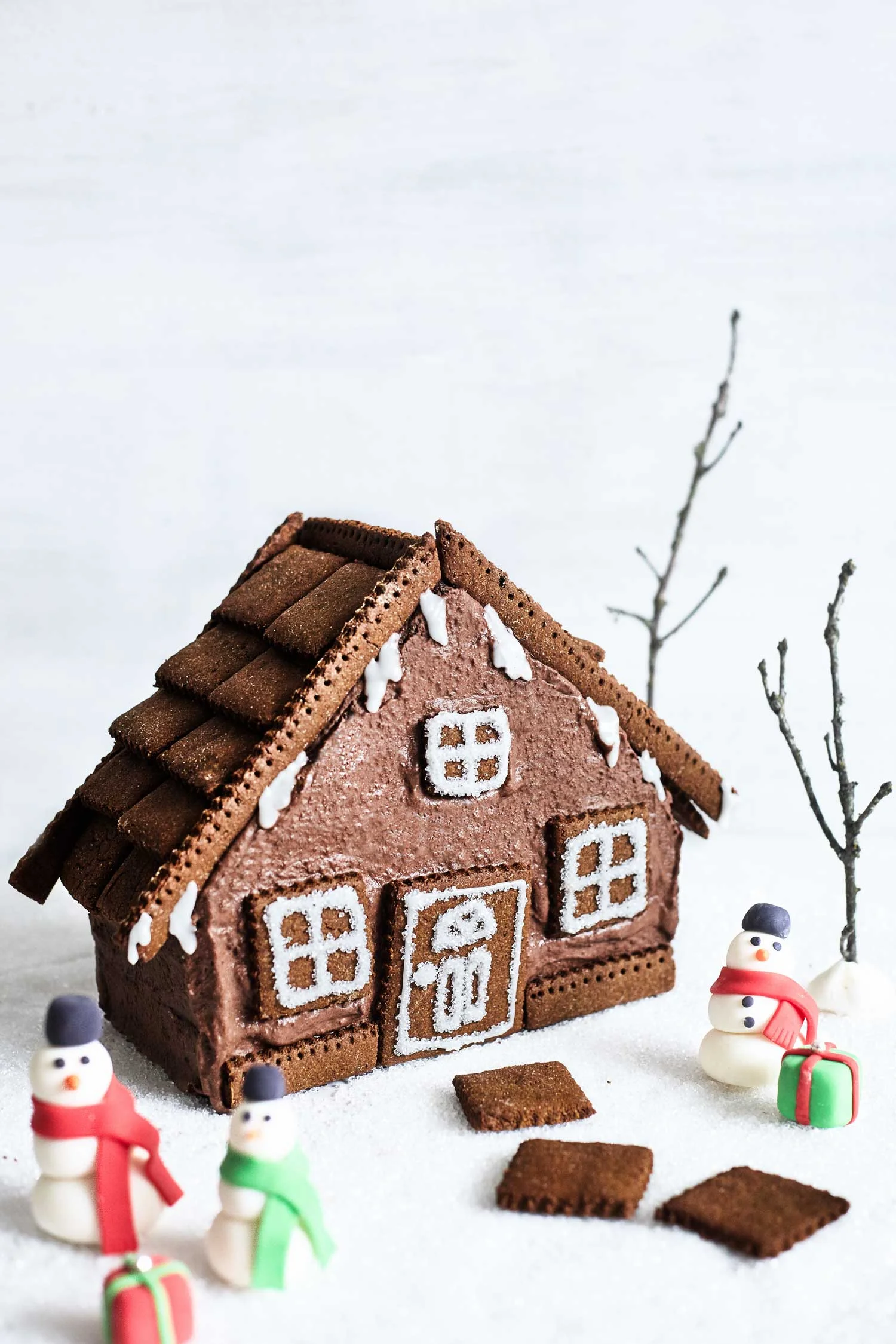 Gingerbread-Cake-House-Evergreen-Kitchen-1.jpg