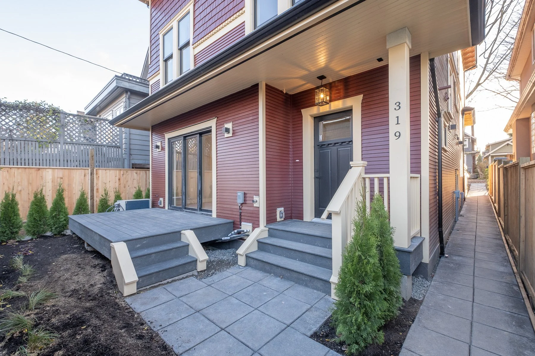 319-W-18th-Ave-360hometours-01s.jpg