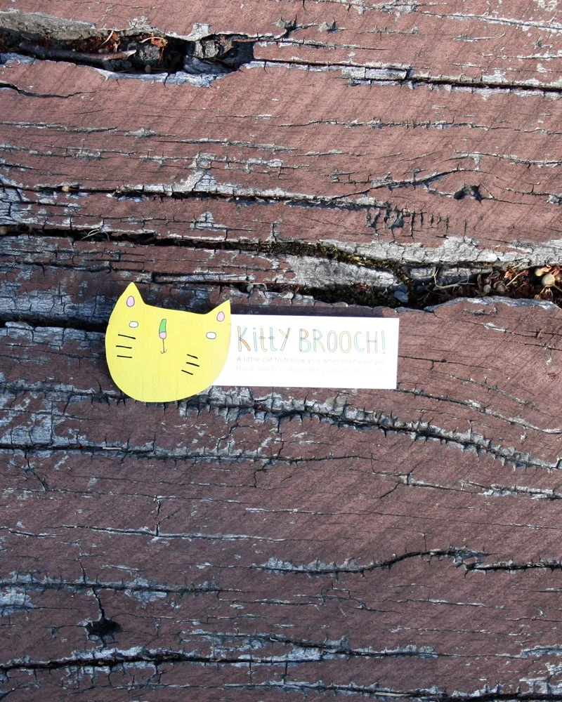 Pip_catbrooch_yellow_PIP2_timber.jpg