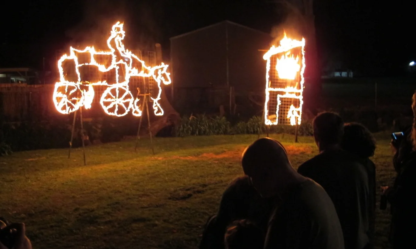 fri fire mur 9973 - Copy.jpg
