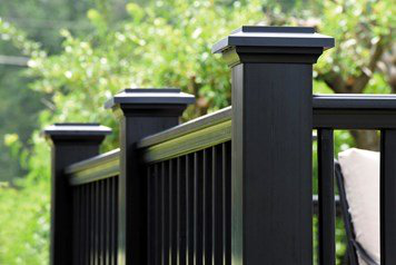 azek_premier_black_composite_039.png