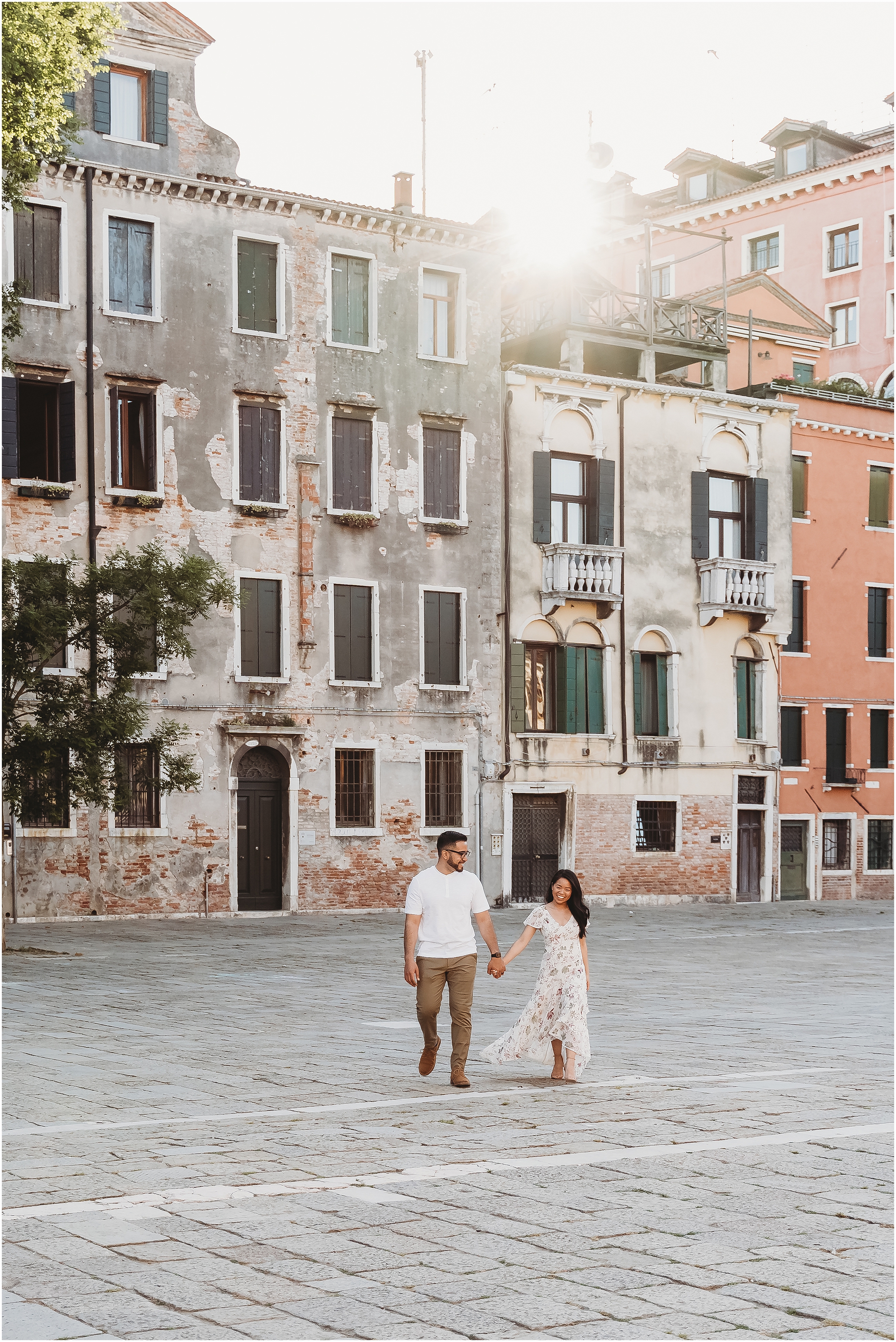photographer-in-venice-elopement-shooting-Venice-couple_02.jpg