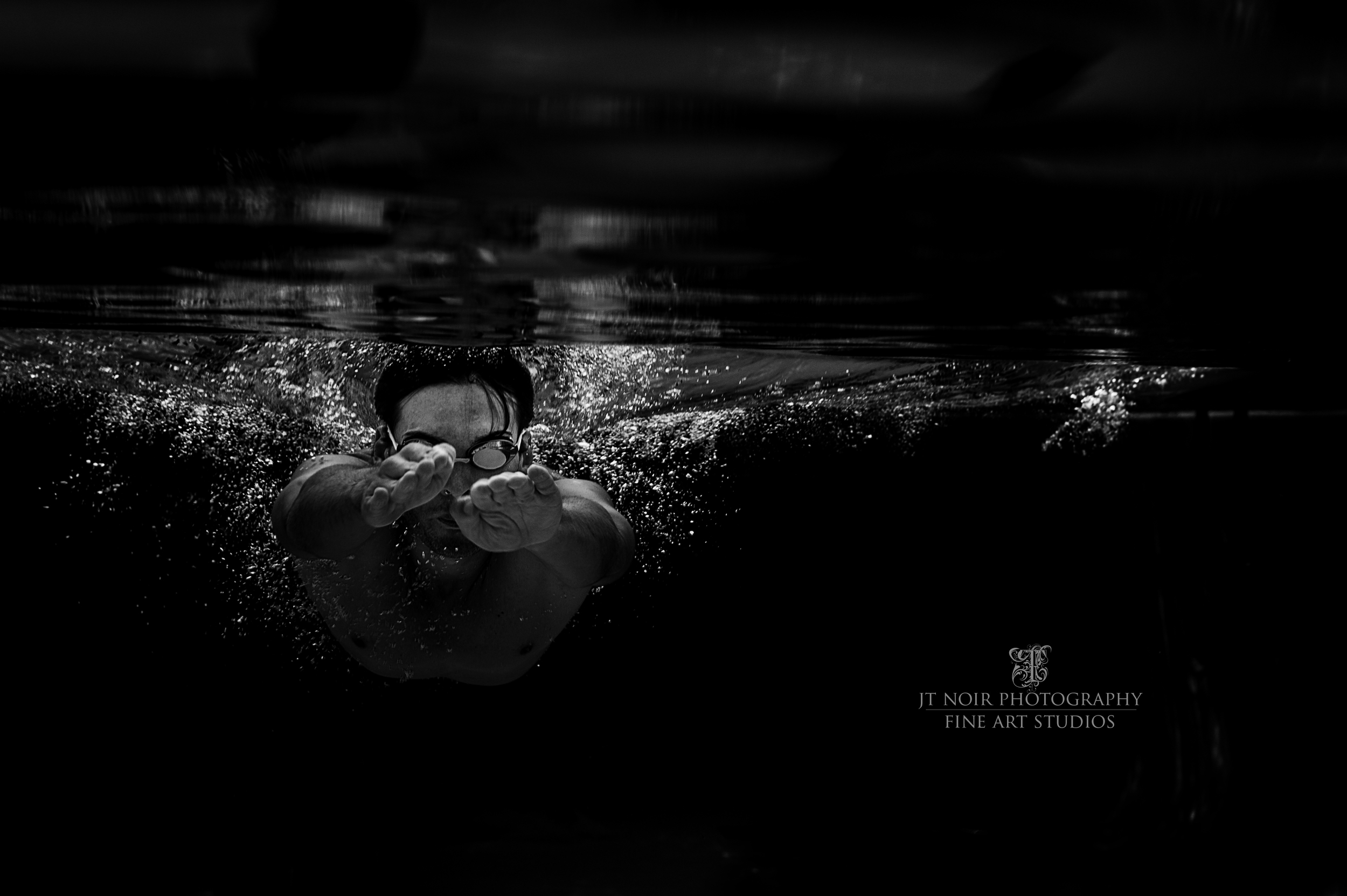 JTNoir_Underwater_mens_2__swimming_Photography_Palatka_underwaterphotography_7_2015_Flying.jpg