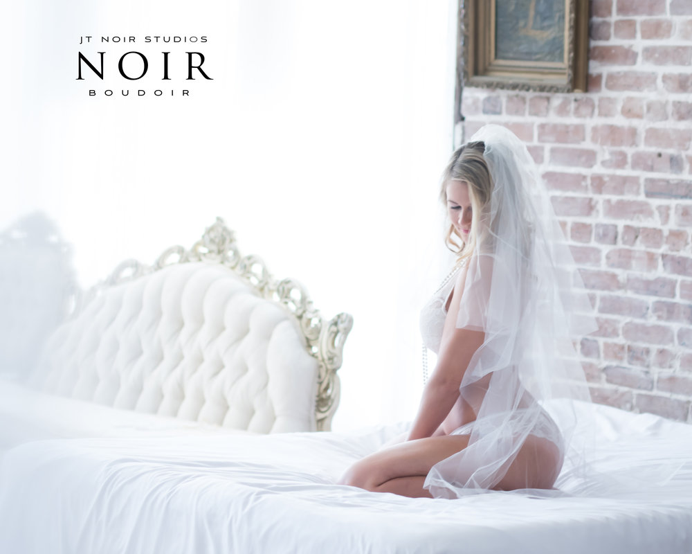 JTNoirstudios_Boudoir_bridal_2FFanklin_LR.jpg