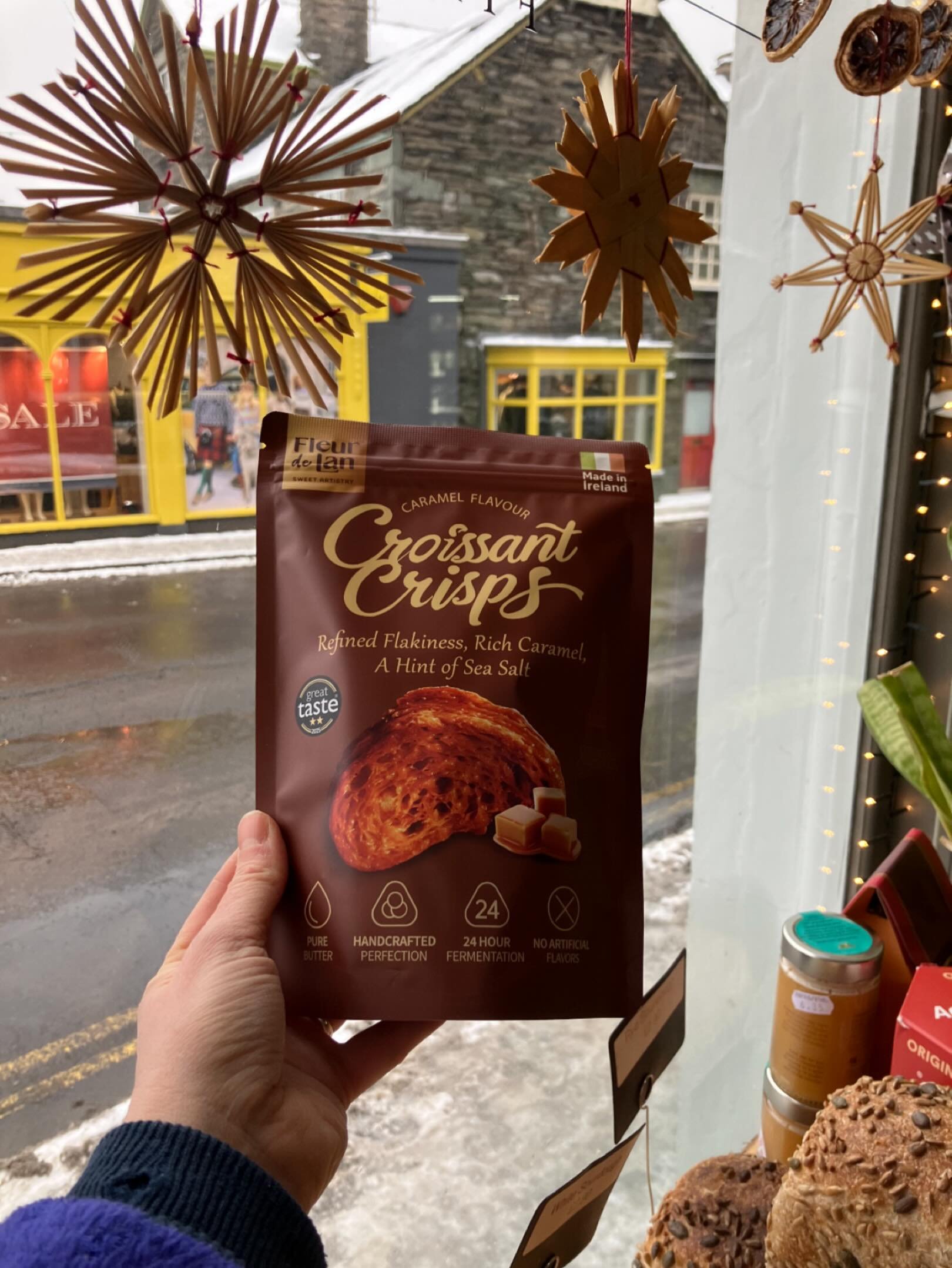 👉 New product alert 🚨 

They just arrived and we tried them&hellip;&hellip; holy smokes they are good! Defo worth the 2 stars from Great taste awards!

Yummo!

Thanks @mahalo_uk for getting them in!

@fleurdelan_ have made something very special! ?