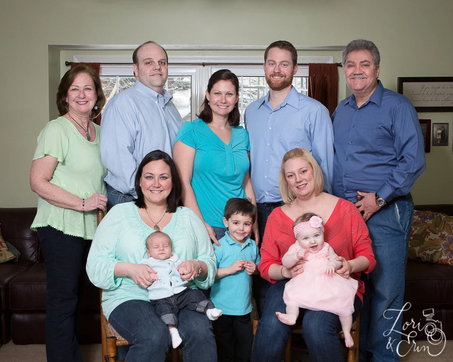 Extended Family Pictures: Rochester NY in home family portrait session