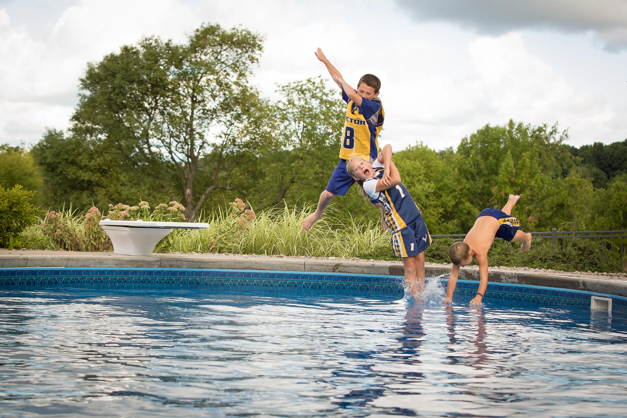 Family Portraits in Victor NY: Family pictures at the Pool
