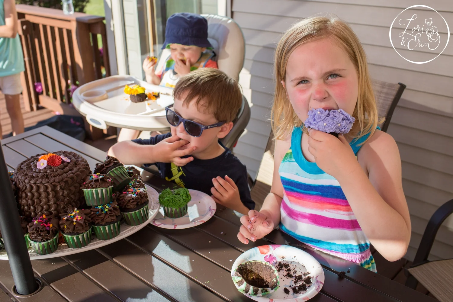 Lifestyle Family Portraits: Candid Family Photography