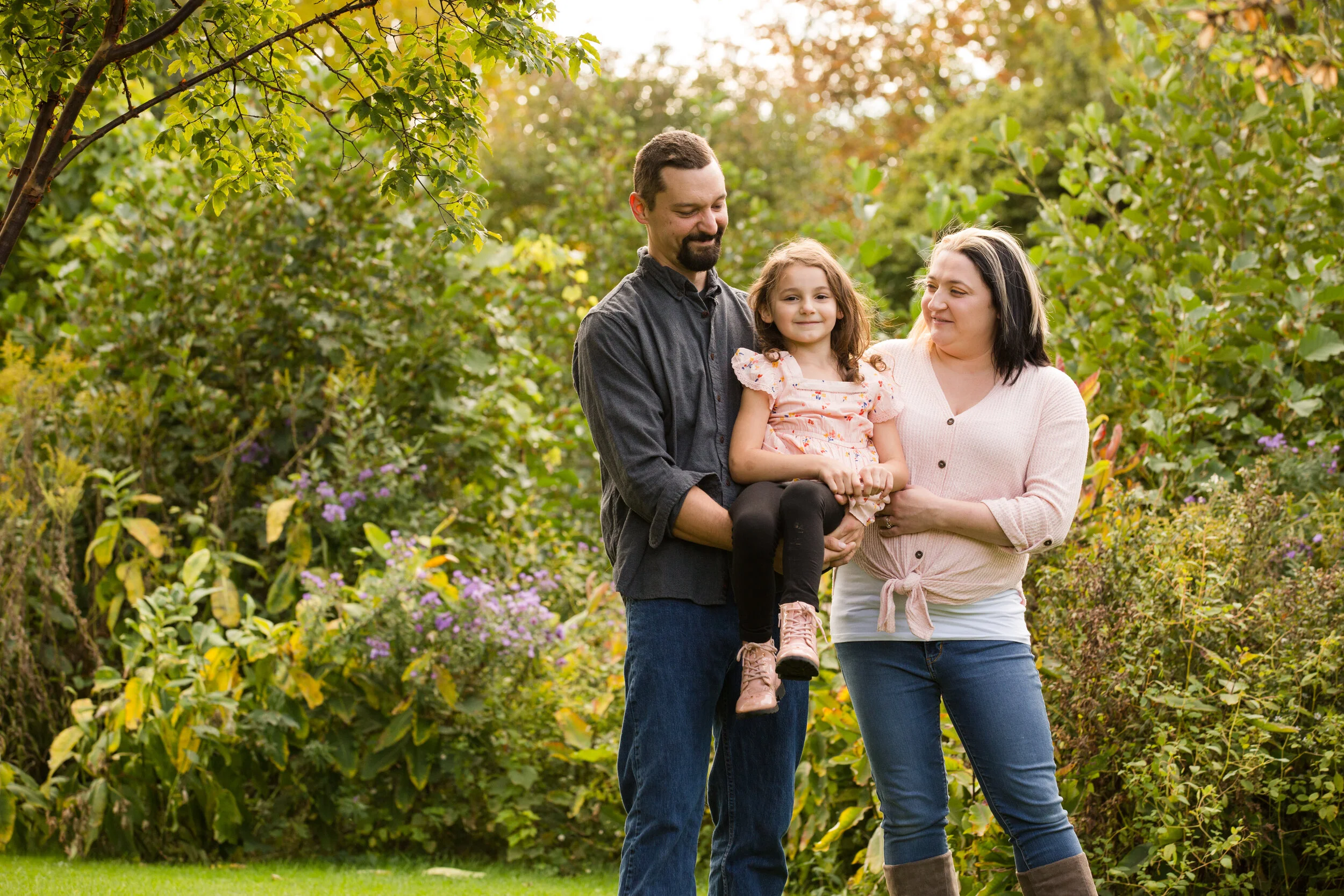 Family Pictures at Webster Arboretum: Rochester NY Family Portraits
