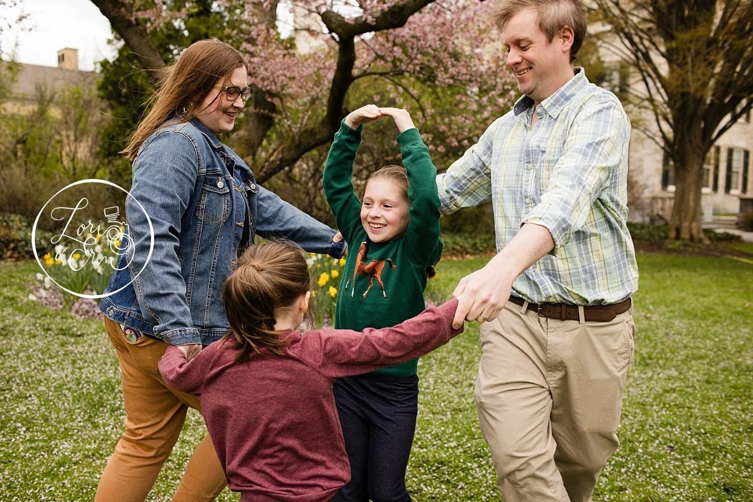 How to Have a Fun, Natural Family Photoshoot at the Eastman Museum