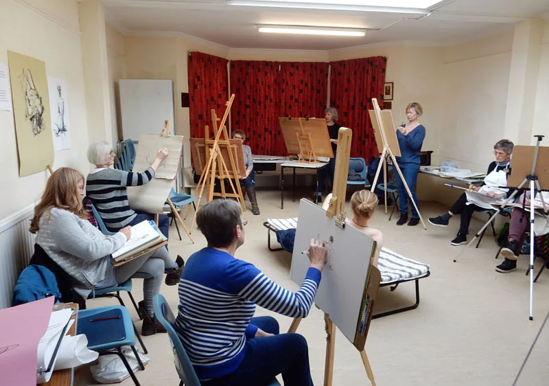 Workshops-2018-Life-Drawing-Rob-photo3.jpg