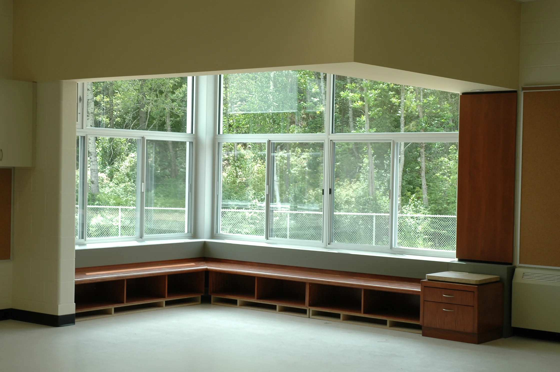 classroom_corner_01.jpg