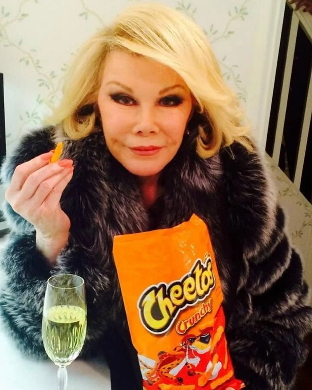 Image via @twogirlsonepizza