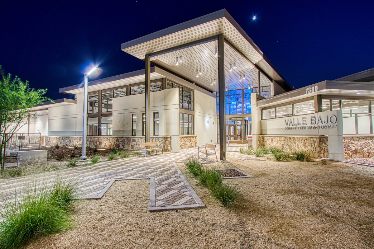 Valle Bajo Community Center and Library