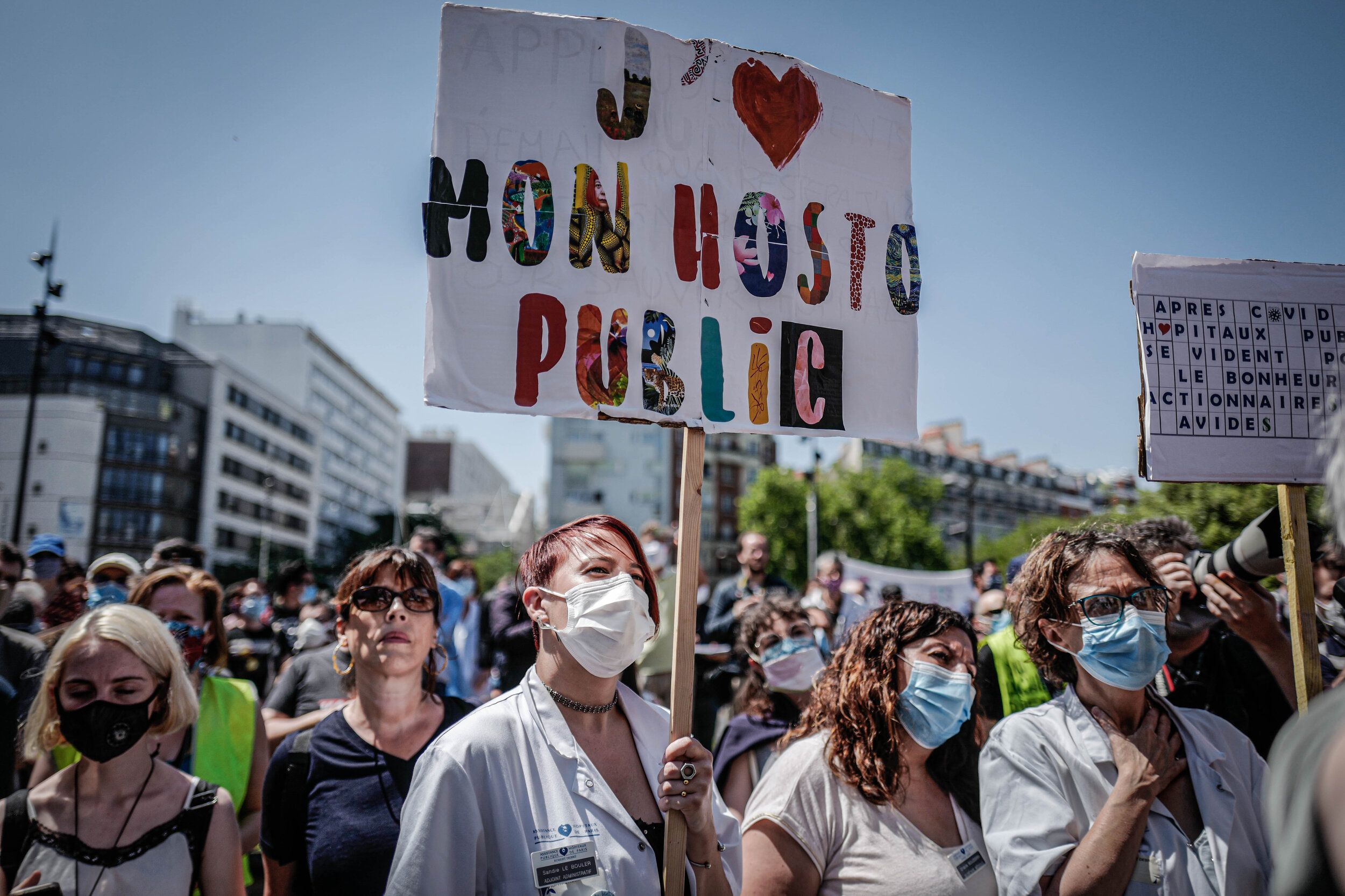   © Luc Nobout / IP3; Paris, France, le 28 mai 2020 - Parisian health workers demonstrate in front of Robert Debre hospital to call for better working conditions and an increase in staff while the French government launched Segur la sante, in the mid
