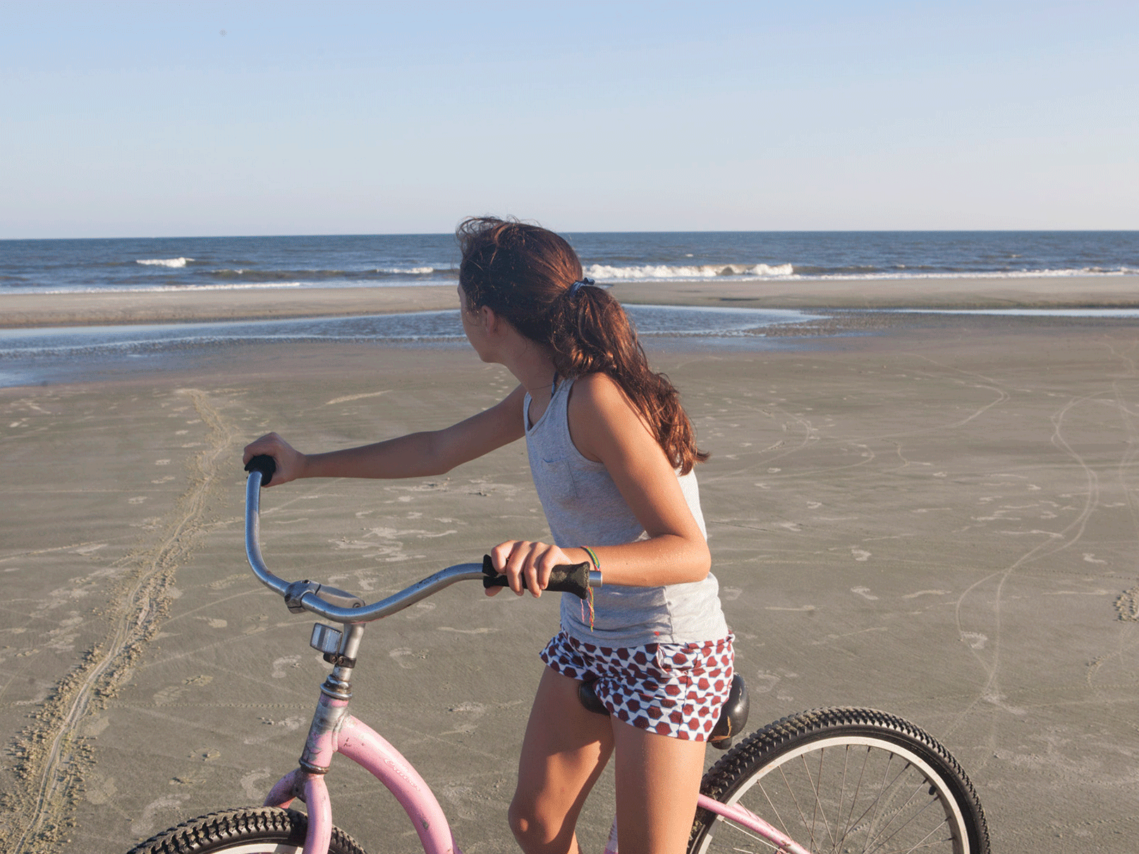 nahant-summer-bike-hi-res.gif