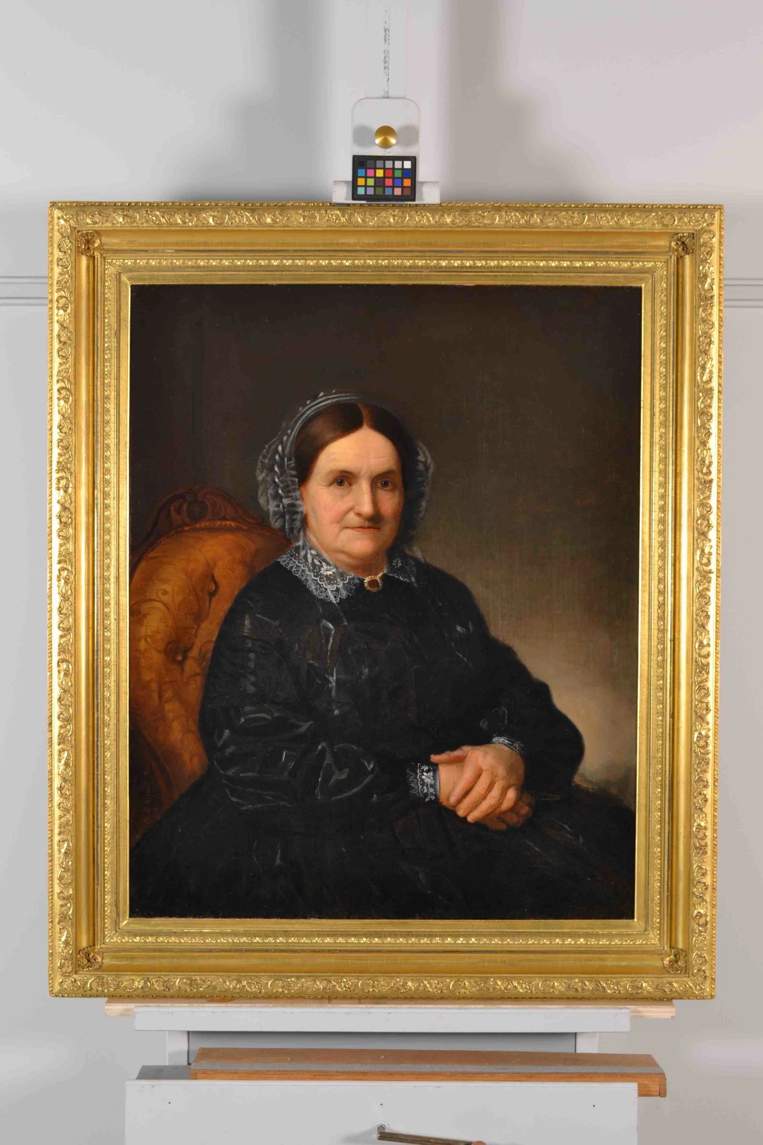 Gilded Brilliance: New Decorations for a Pair of 19th Century Frames