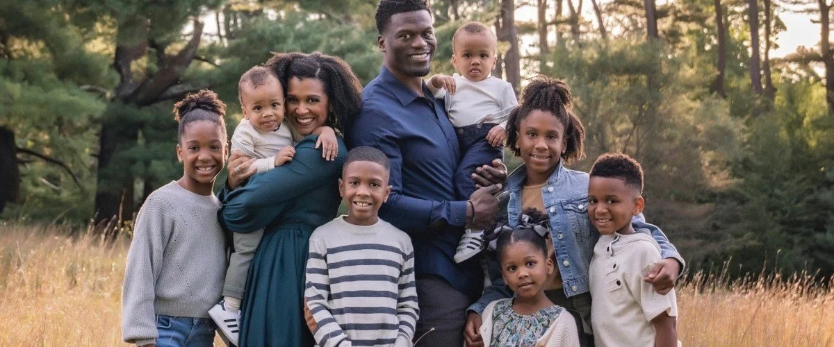 NFL Wife, Podcaster and Author Kirsten Watson + 5 Things from the Internet