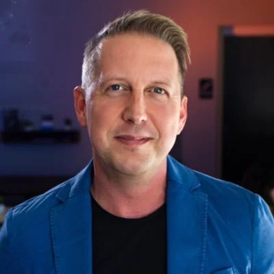 570 Million Downloads of the Bible App Founder Bobby Gruenewald + 5 Things from the Internet