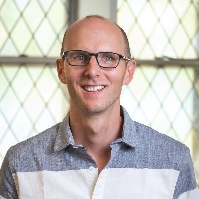 Unshakeable Faith with Author and DC Pastor Aaron Graham + 15 Annoying Things to Avoid When Flying
