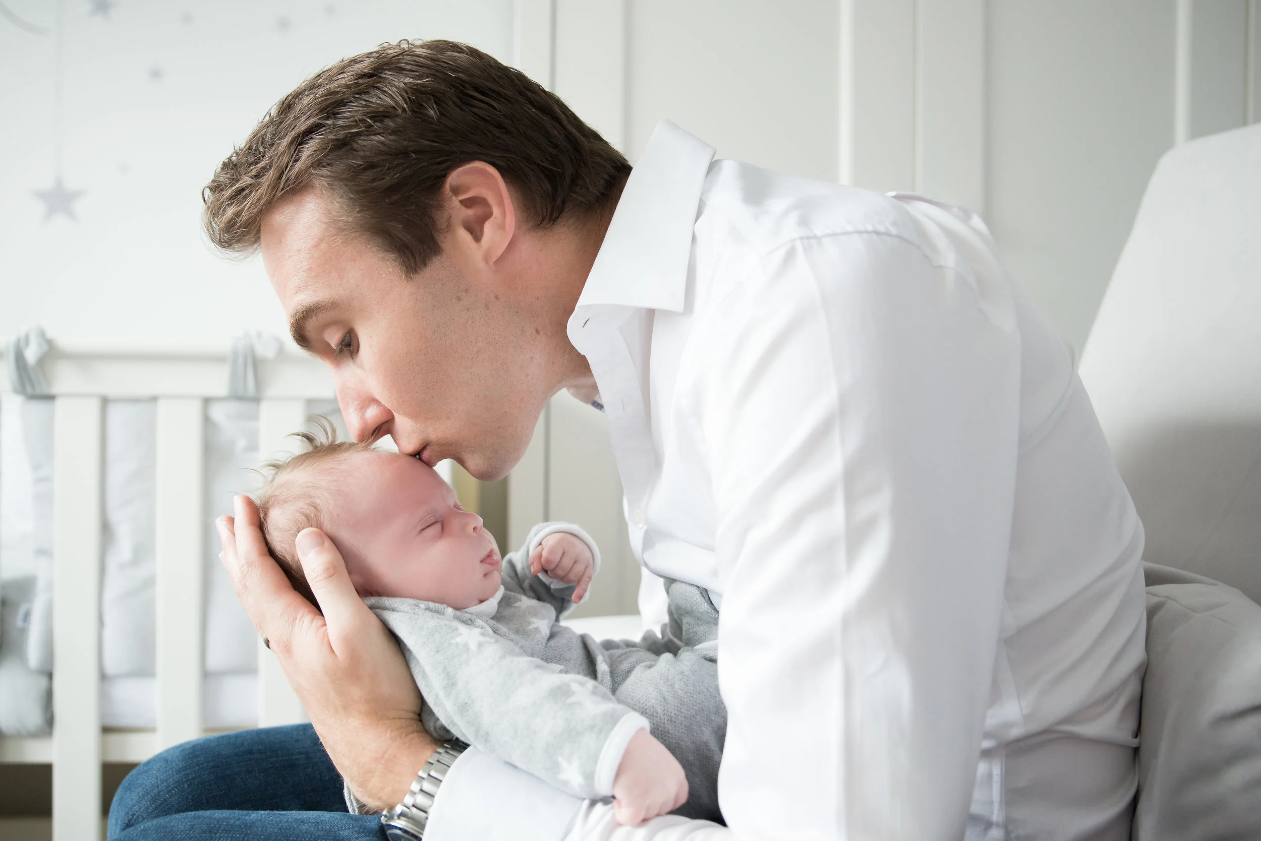 natural newborn photography leeds