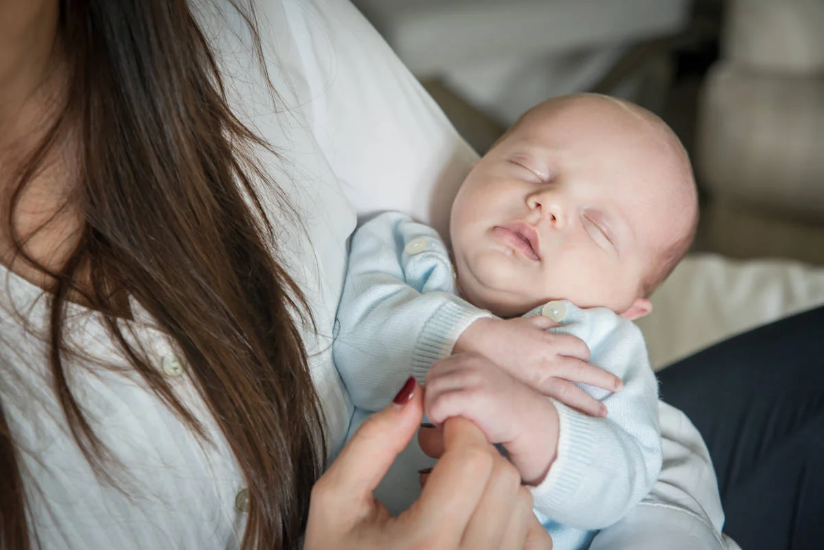 natural newborn photography leeds