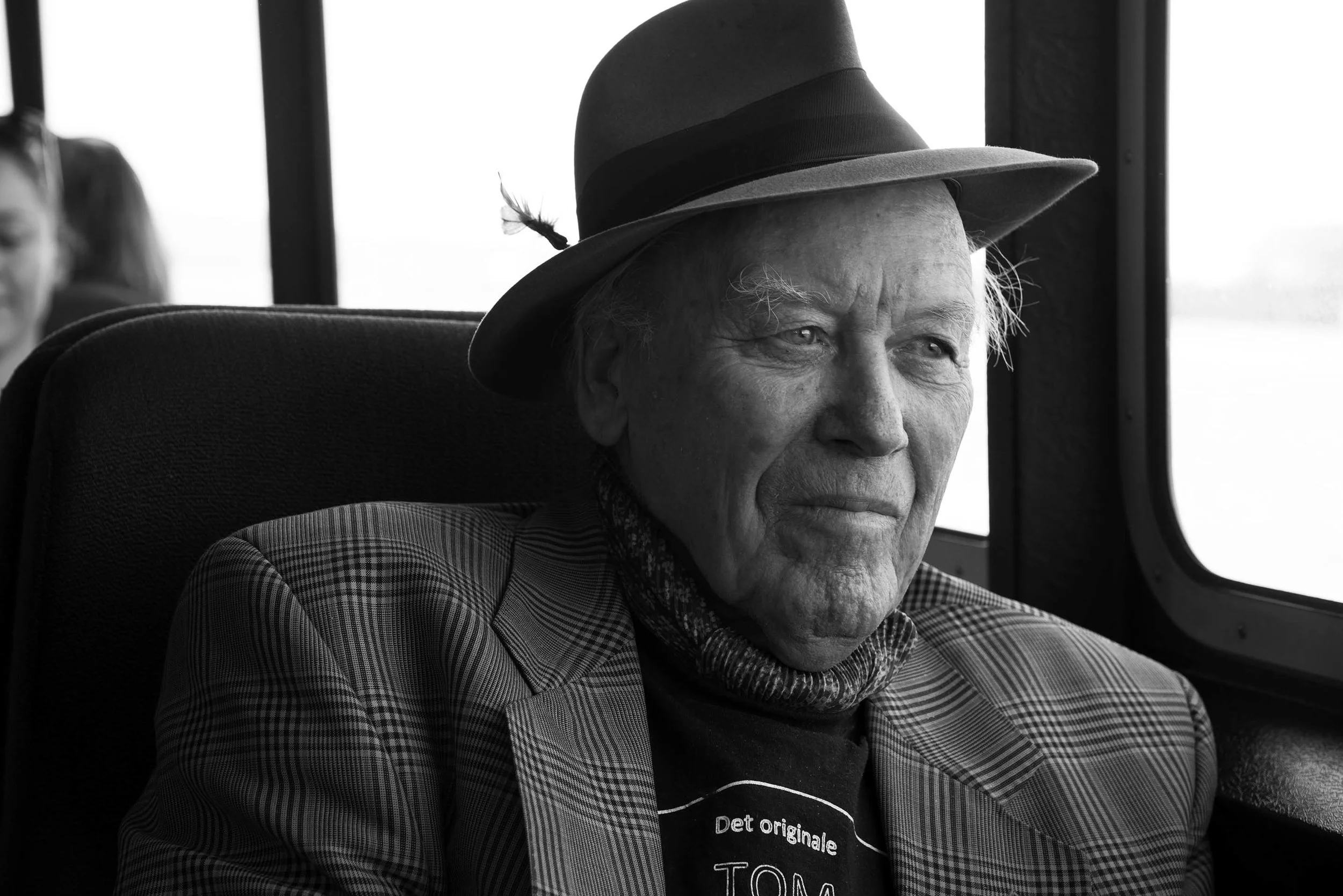 DSC_2104bw email.JPG