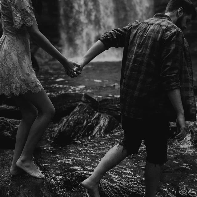 I grew up taking family vacations in the blue ridge mountains, hopping around on rocks in these rivers and making up love stories in my head. Getting to do that now, but actually telling real ones through photographs is some real mind blowing full circle ish. 🖤