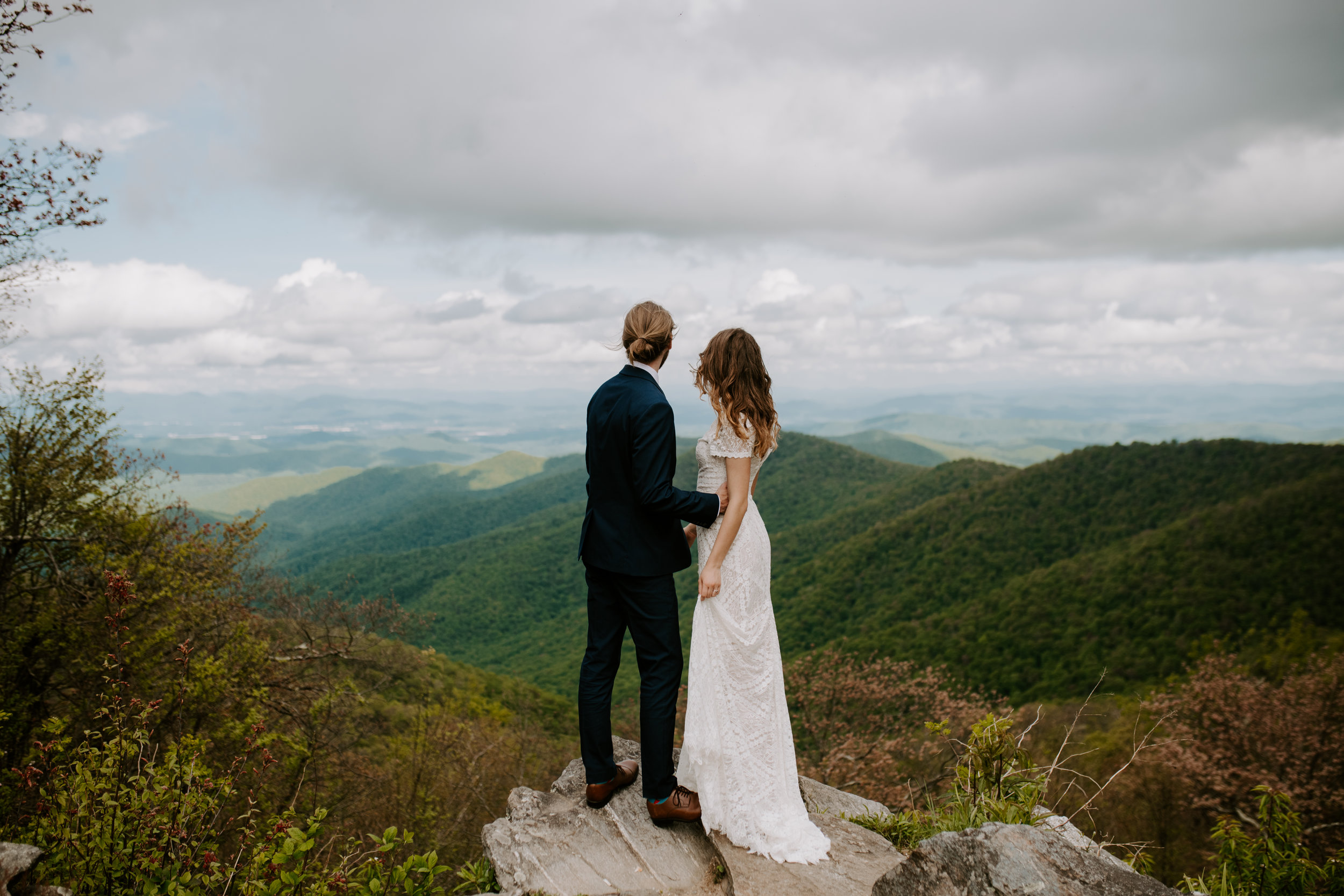 blueridgemountainelopement_juliamaddensears-11.jpg