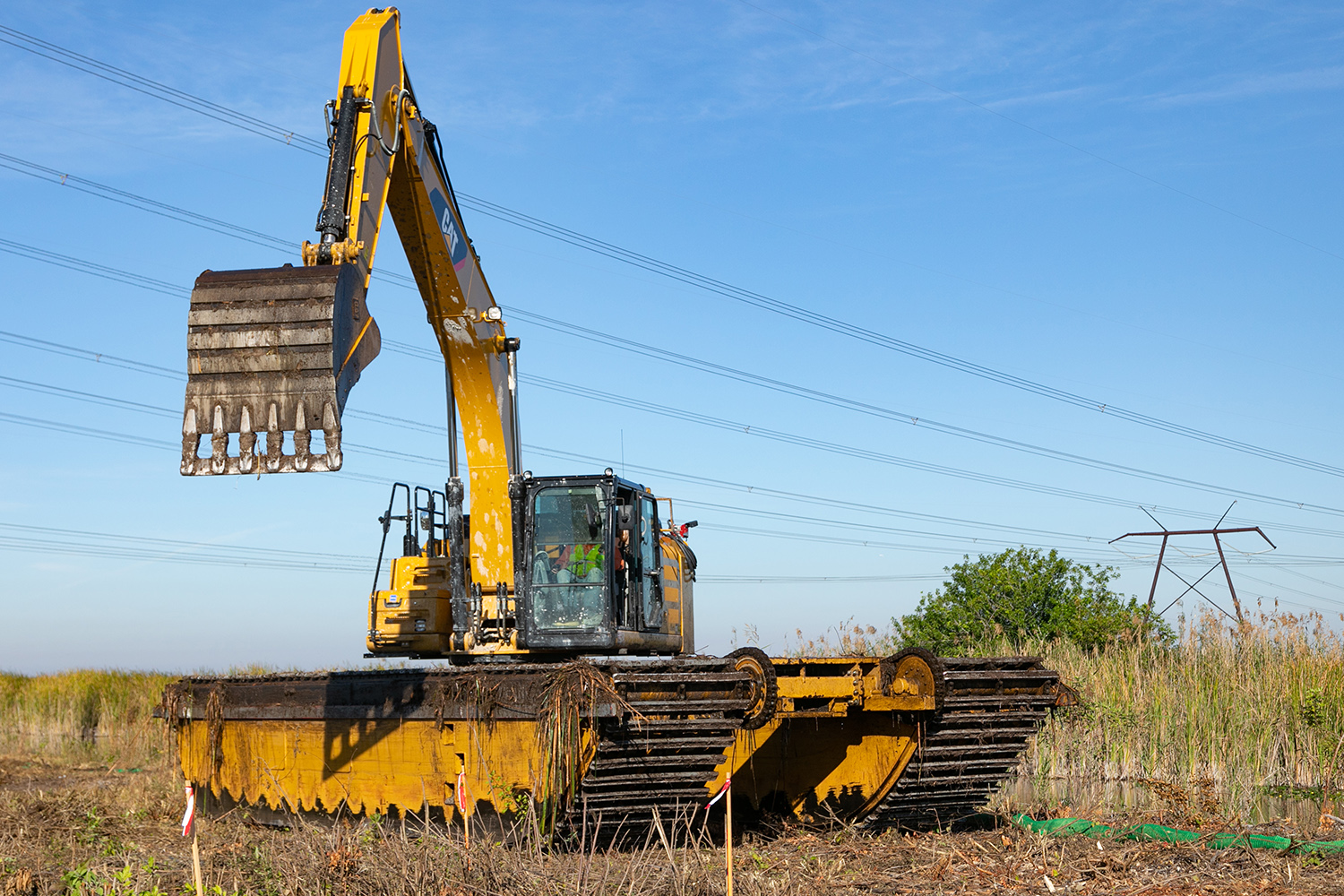 aldridge-electric-drilling-foundations-foundation-transmission-lines-t-line-nationwide-electrical-contractor-construction-projects.jpg