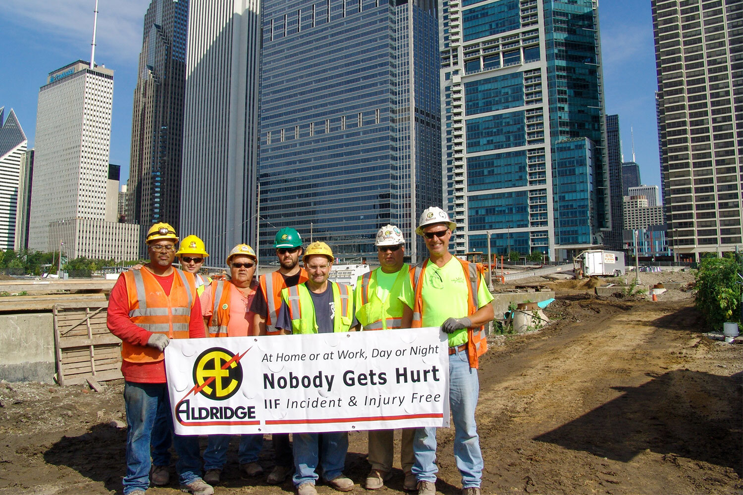 workers-onsite-banner-IIF-safety-aldridge-electric-injury-free.jpg