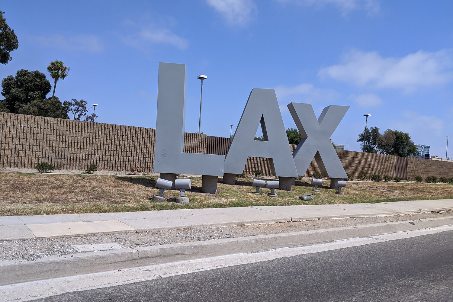 aldridge-electric-airport-infrastructure-systems-integration-transit-people-movers-lax.jpg