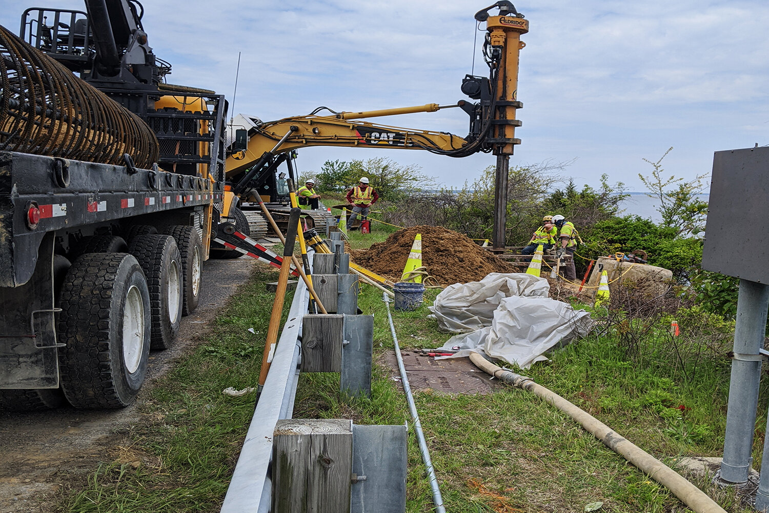 aldridge-drilling-foundations-highway-limited-access-infrastructure-construction.jpg