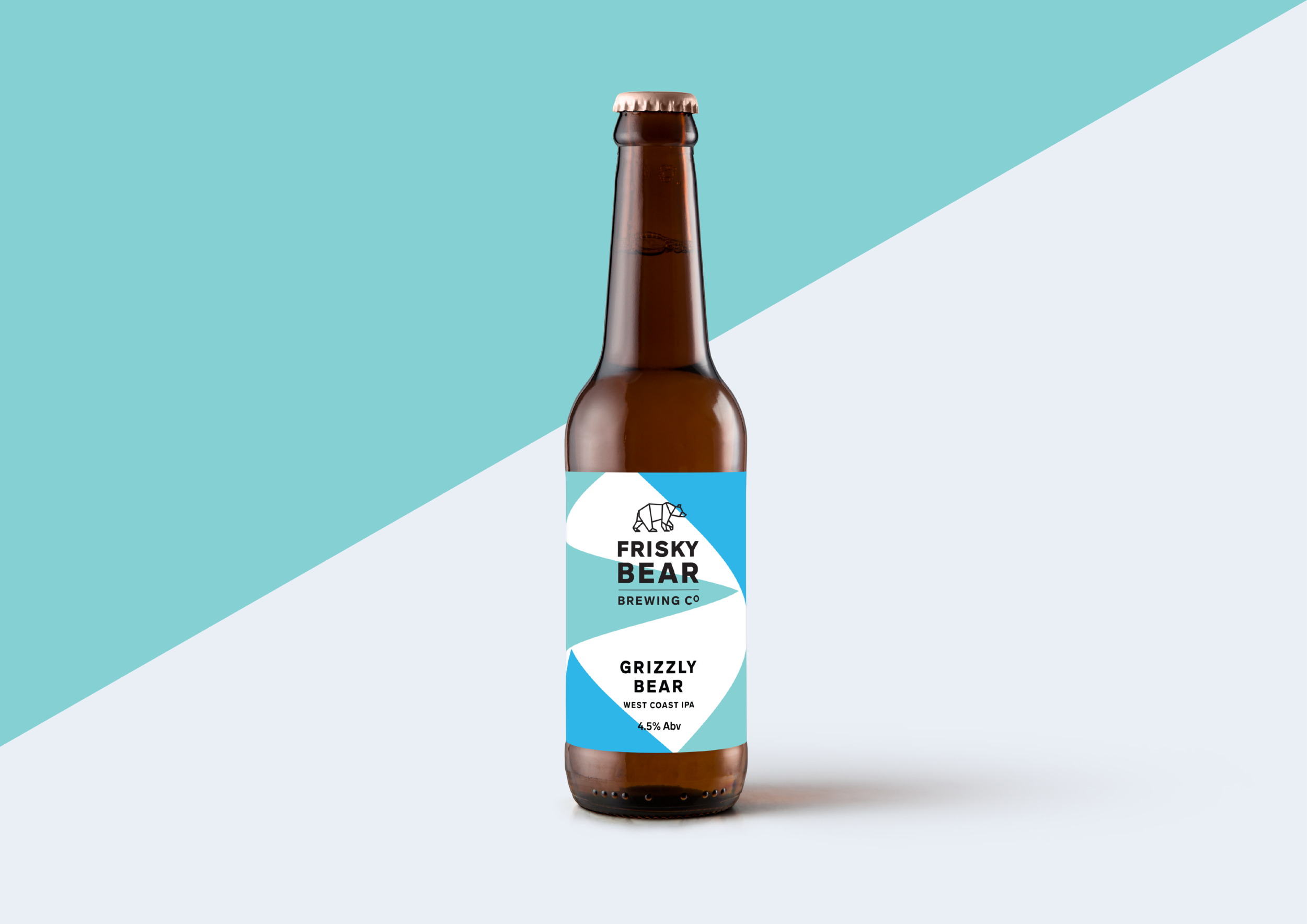 Freelance-graphic-designer-A brown beer bottle of Frisky Bear Brewing Co 